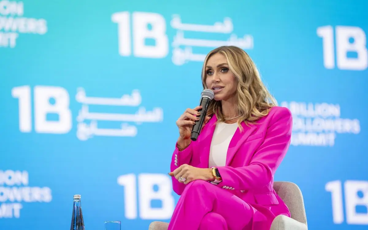 لارا ترامب من دبي: هؤلاء الصحفيون باتوا جزءاً من البيت الأبيض