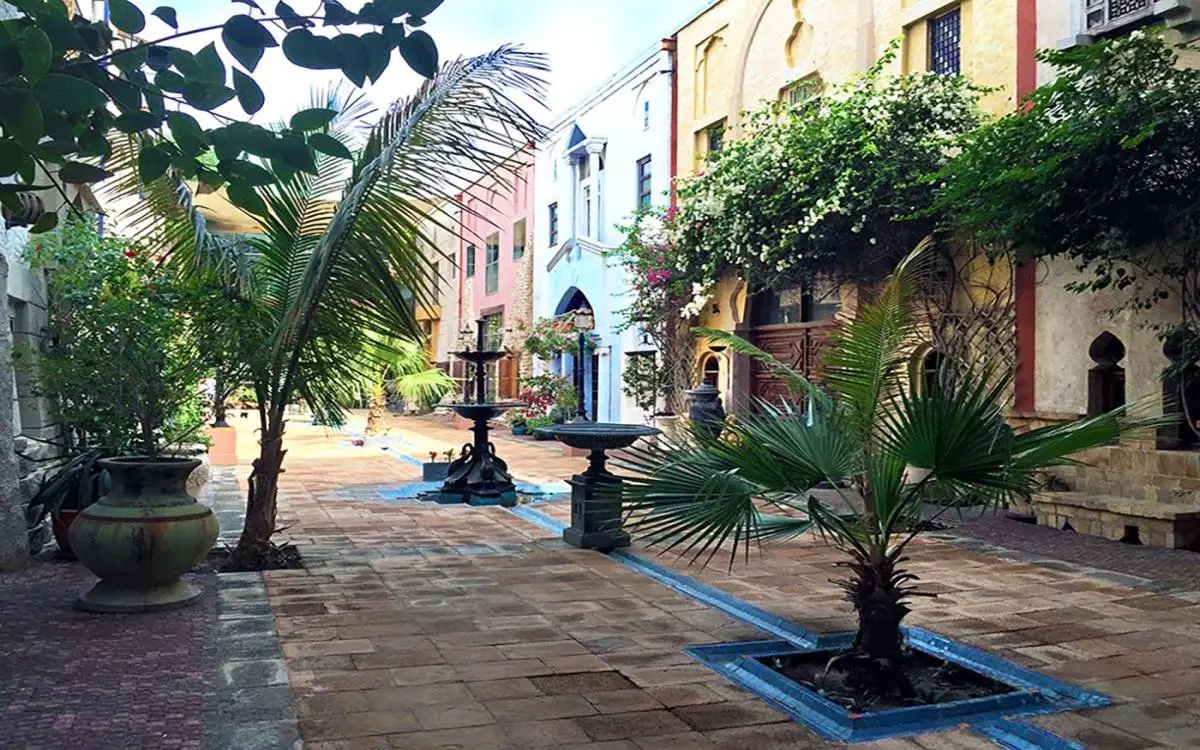 15 كيلومتراً تنقذ منطقة في دبي من الغرق