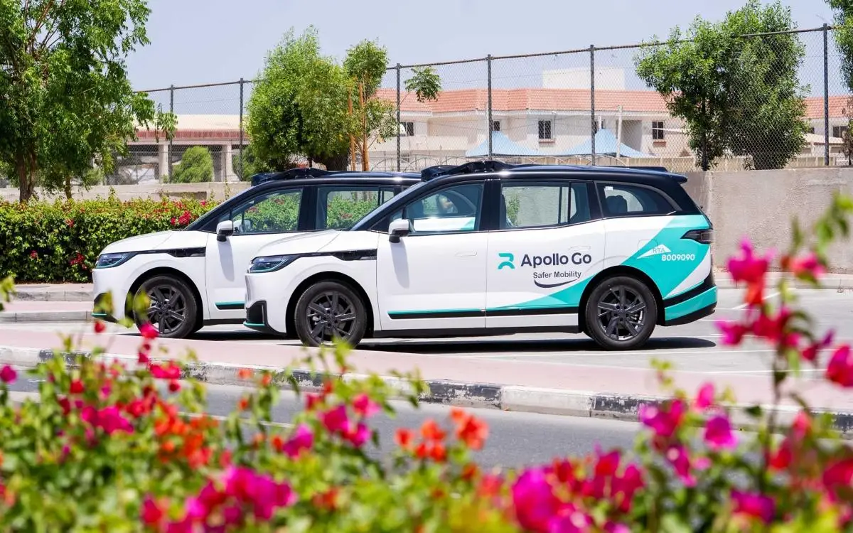 جولتك الأولى بلا سائق في دبي مجانية