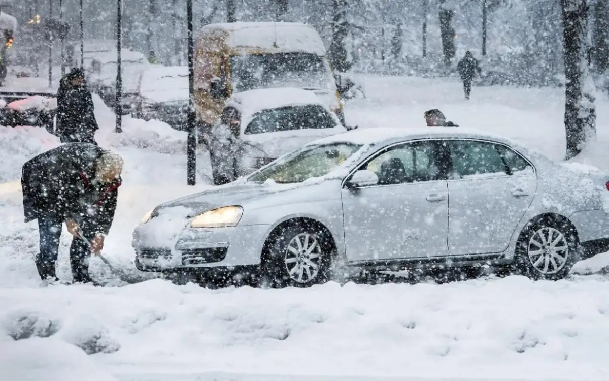 إسبانيا تذيب ثلوج أوروبا بـ "ملح سحري"