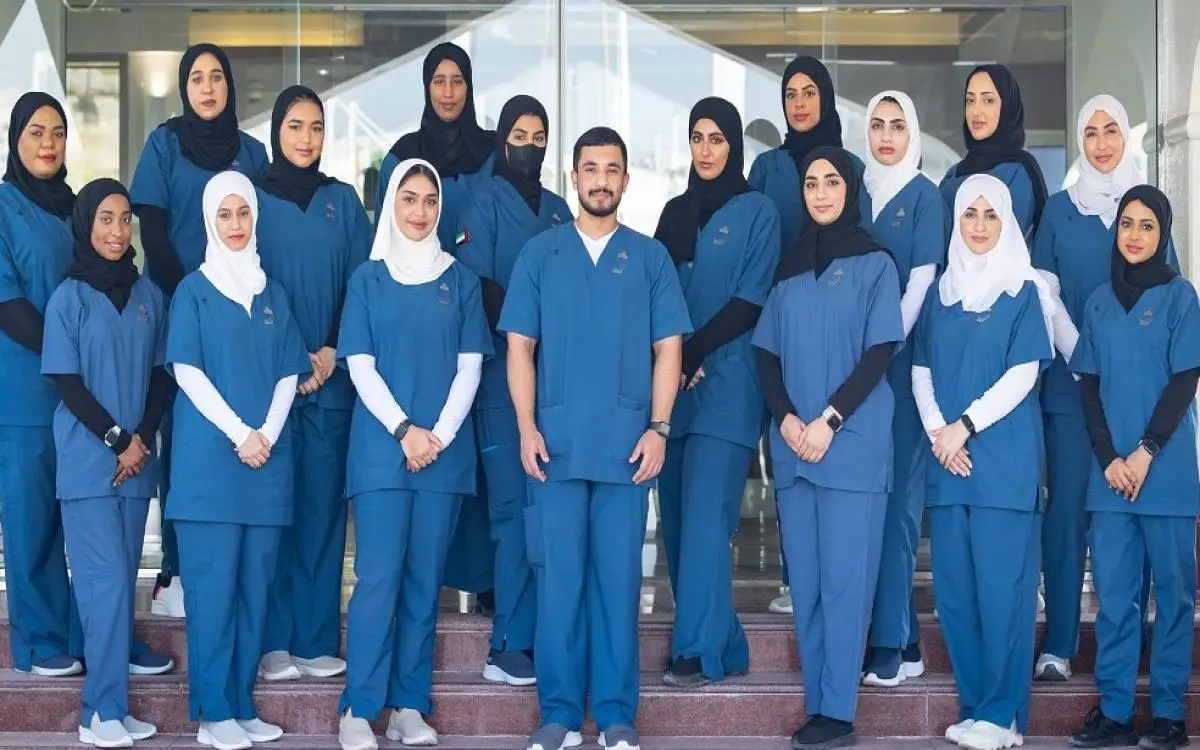 6 يمكنهم مزاولة مهنهم دون شرط الخبرة في الإمارات