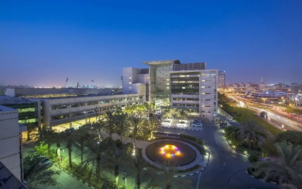 جراحة "بلا ندوب" في دبي