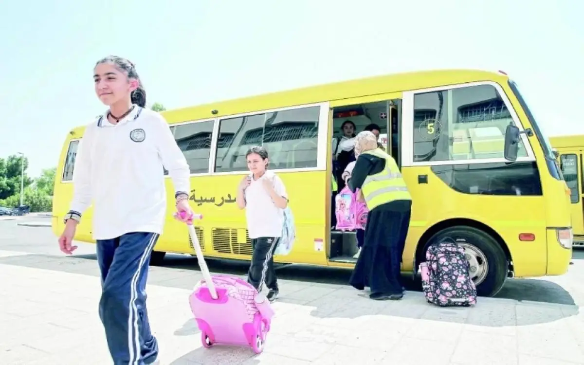مقاعد الدراسة في الإمارات تستعيد طلابها