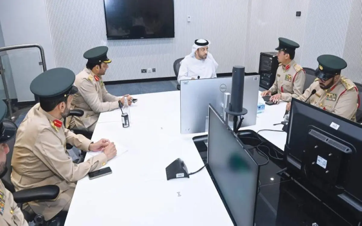 شرطة دبي ترد عليك في أقل من 10 ثوان
