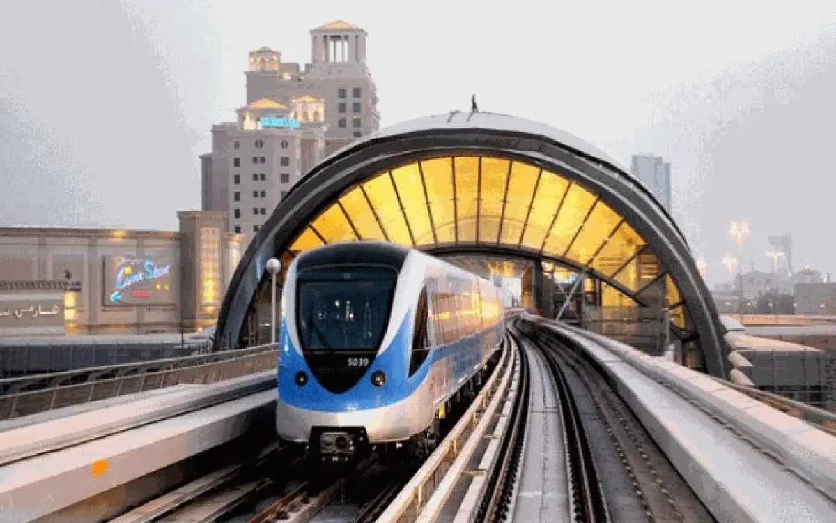 مواعيد مواصلات دبي والمواقف المجانية في العيد