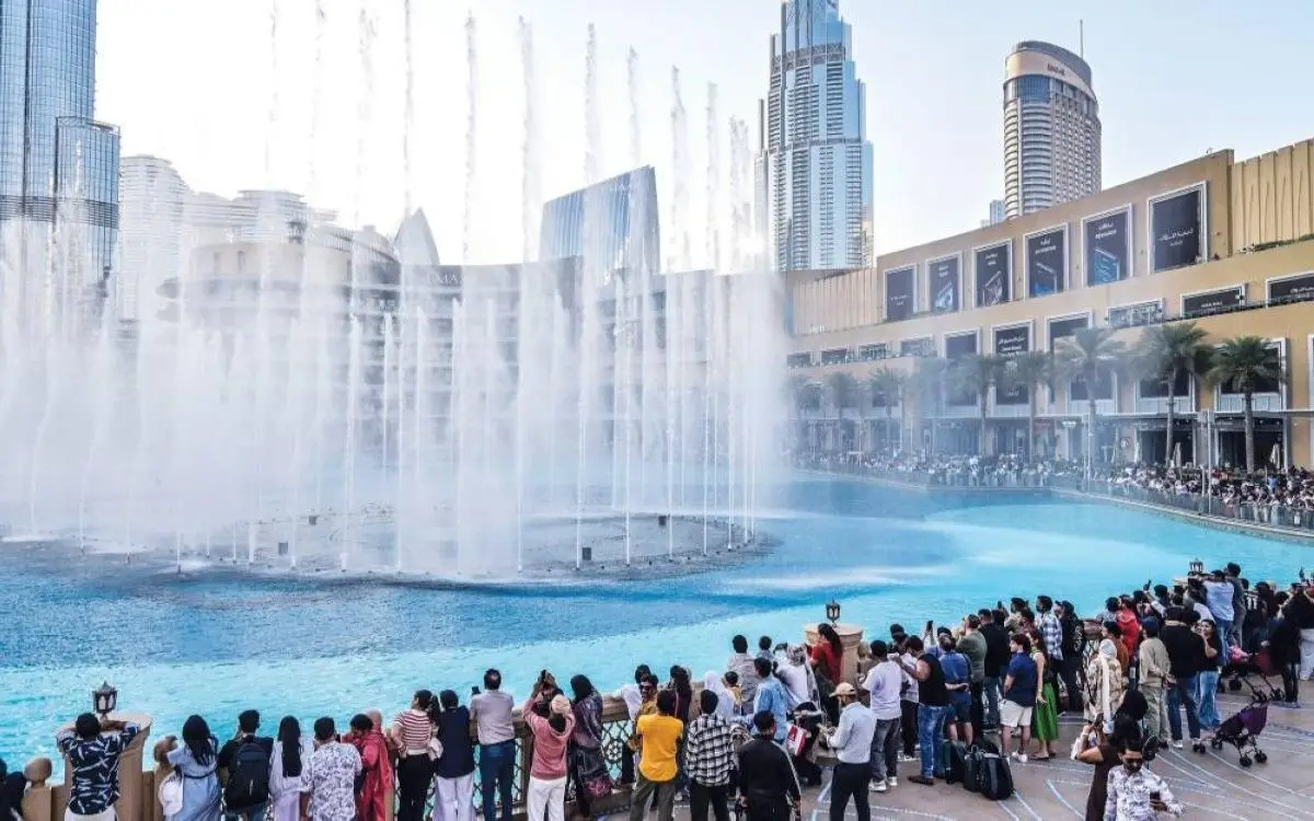 دبي تستقبل العيد من 8 صباحاً