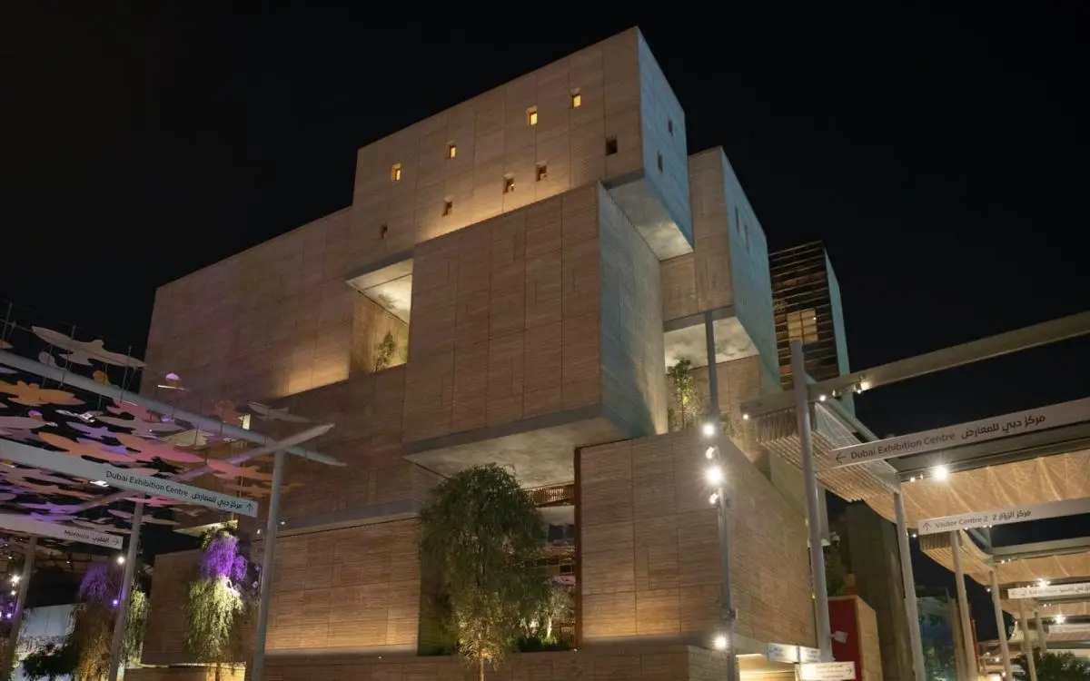 بناء طيني في "إكسبو دبي" مرشح لجائزة الآغا خان للعمارة
