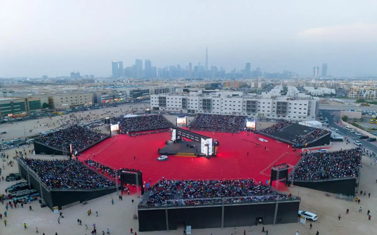 أكثر من 50 ألف عامل في دبي يحتفلون بالعيد حضورياً ورقمياً