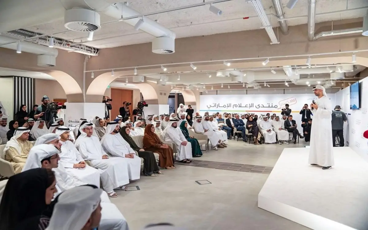 السردية الوطنية على طاولة "الإعلام الإماراتي" في دبي