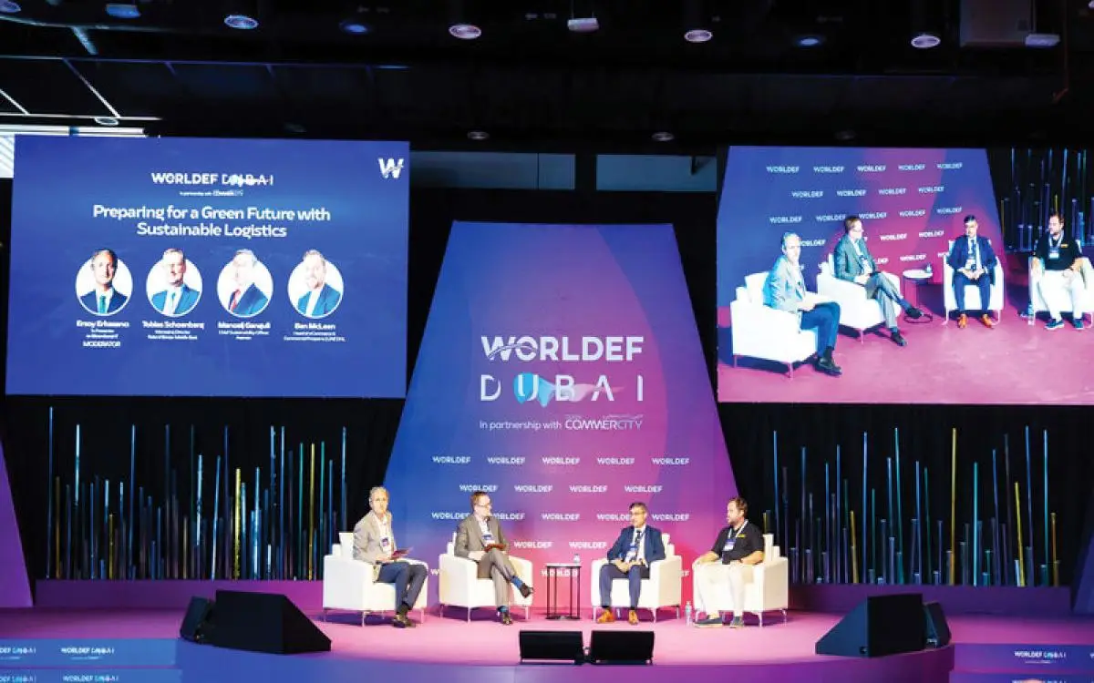 200 خبير تجارة رقمية على طاولة واحدة في دبي