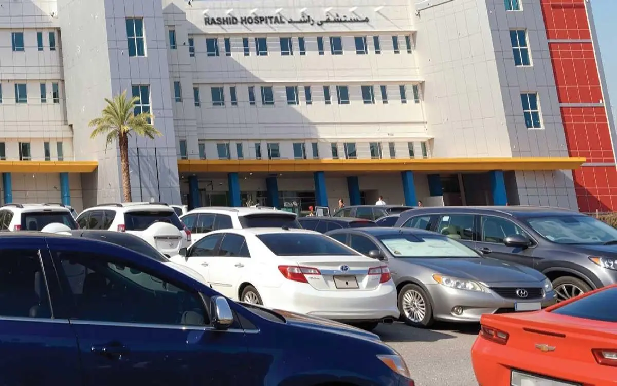 خدمة مجانية تنقل 15 ألف مريض في دبي