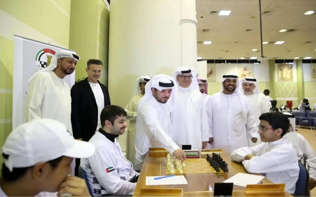 انطلاق "شطرنج الإمارات" واحتفاء بالأصغر سناَ