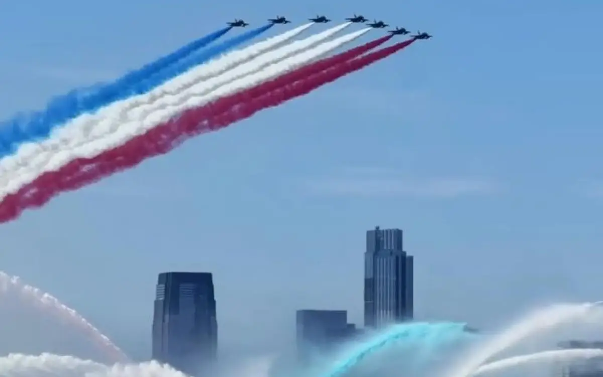 طيارون إماراتيون يقطعون آلاف الأميال بعد "مهمة ناجحة"