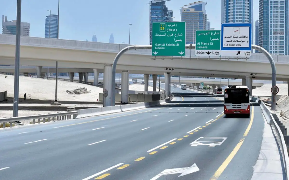 دبي تقترب من مسار الـ13 كيلومتر "للحافلات والتاكسي فقط"