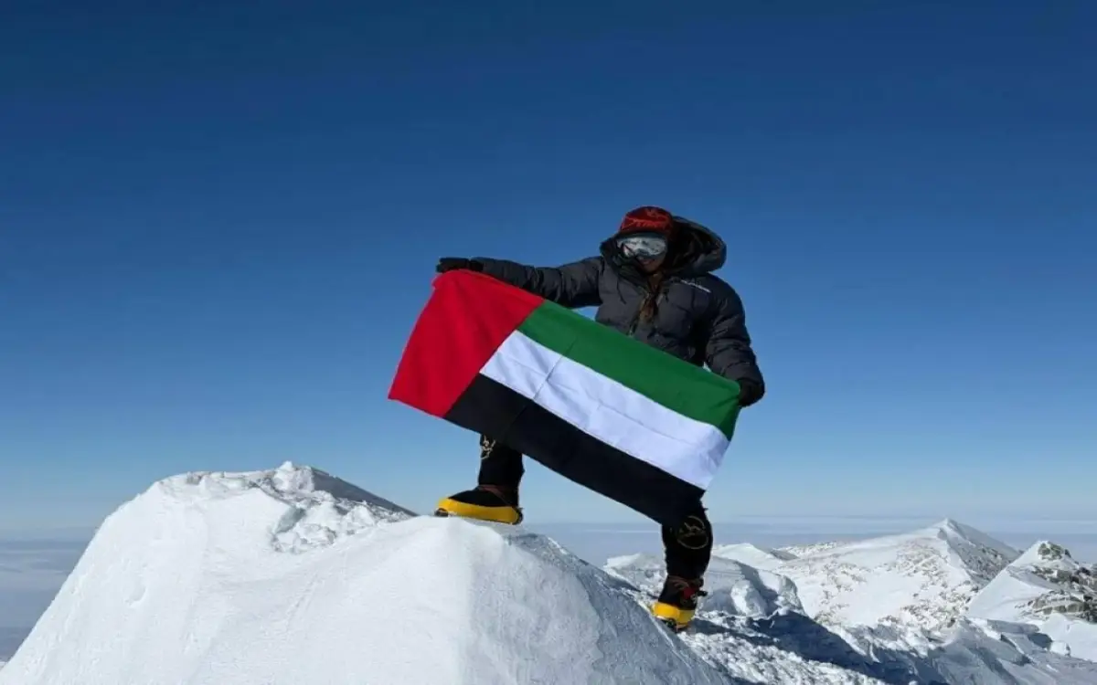إماراتية تصعد 7 آلاف متراً جليدياً بلا أوكسجين