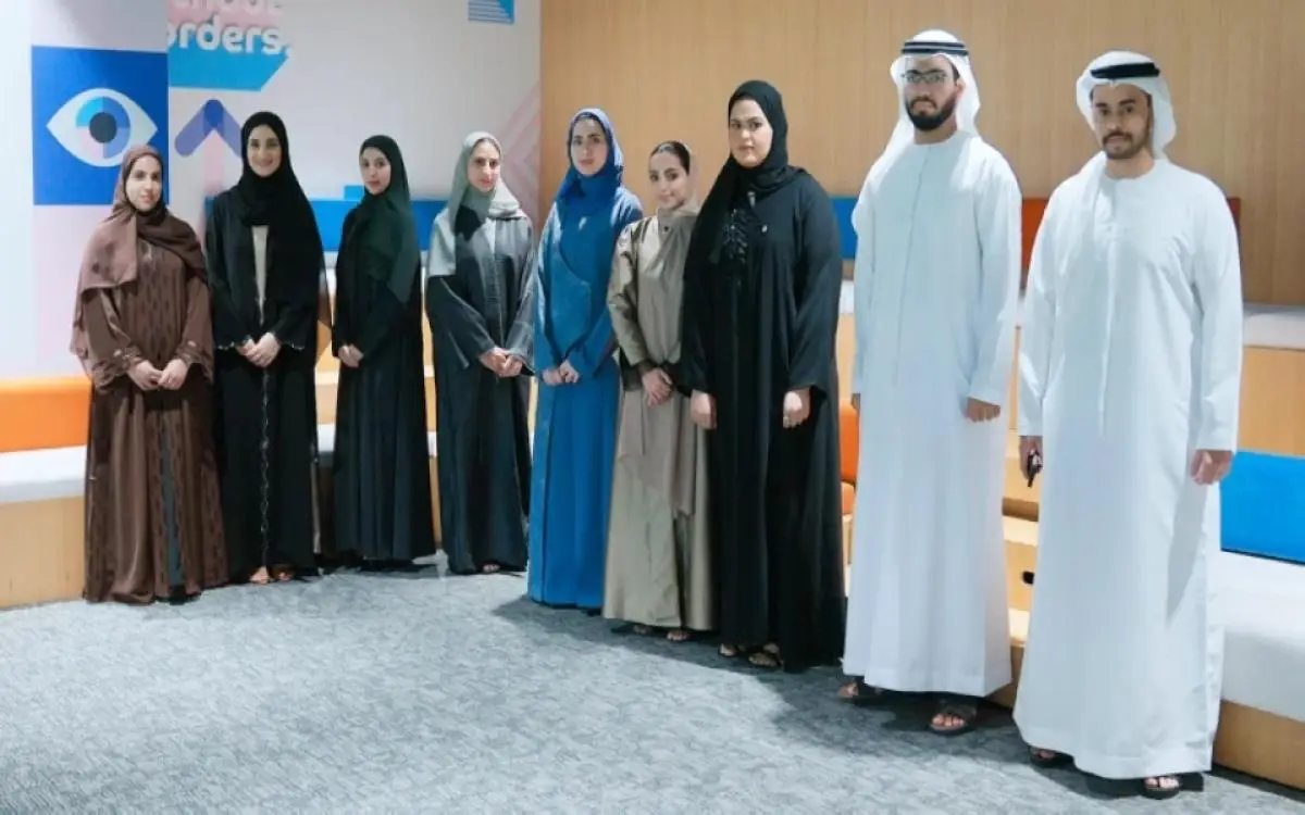 طلاب إماراتيون من أميركا إلى "دو" دبي