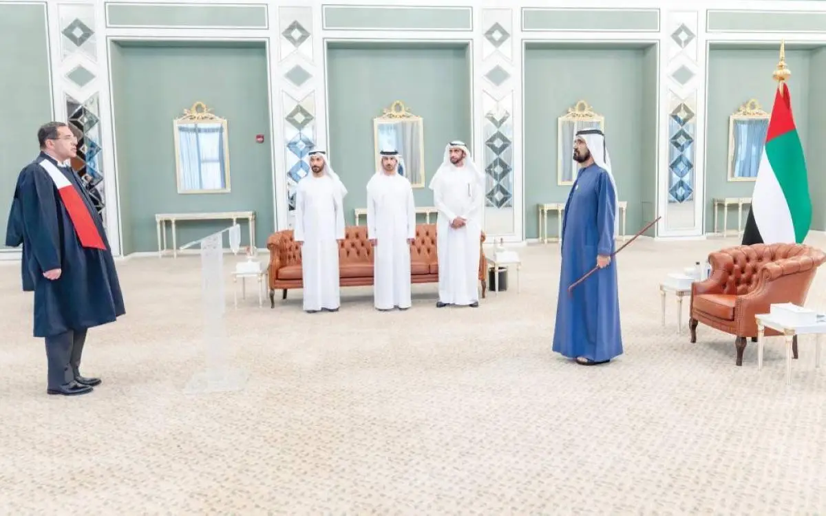 محمد بن راشد لـ35 قاض جديد: القضاء النزيه دعامة استقرار المجتمعات