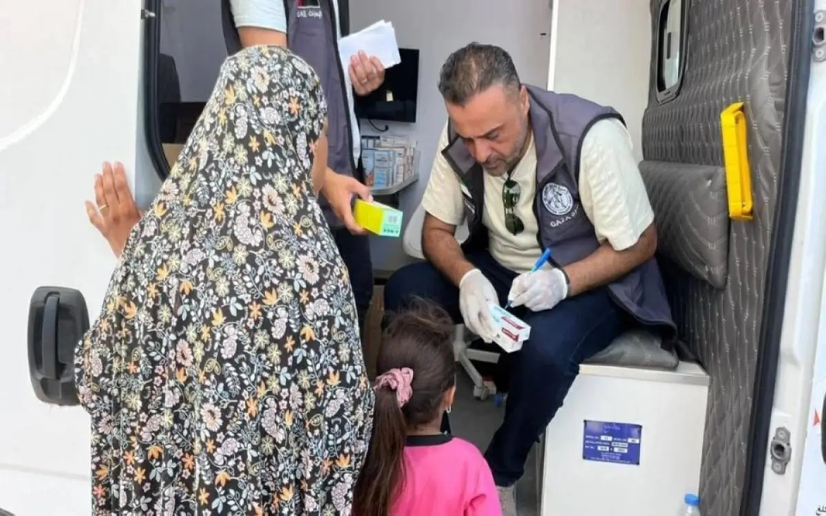 عيادة إماراتية متجولة في غزة
