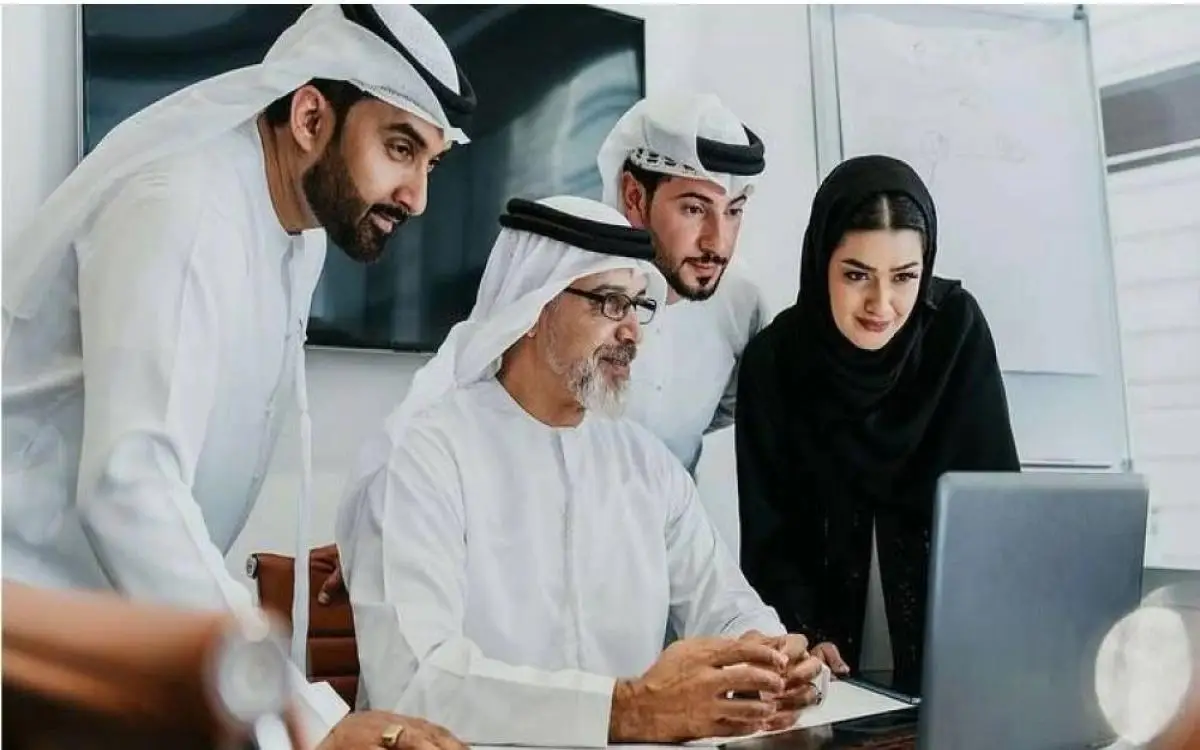 190 إماراتياً يتقاسمون كعكة «نافِس»