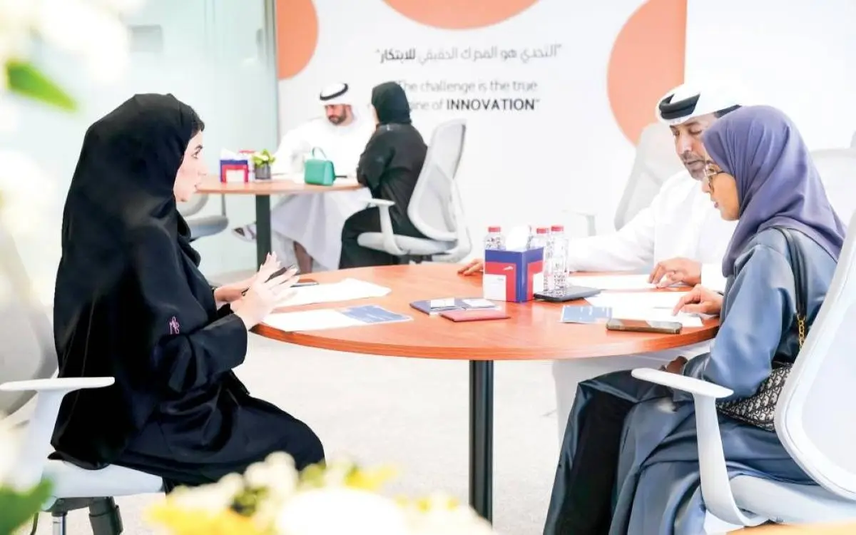20 طالباً يخططون طرق دبي المستقبل