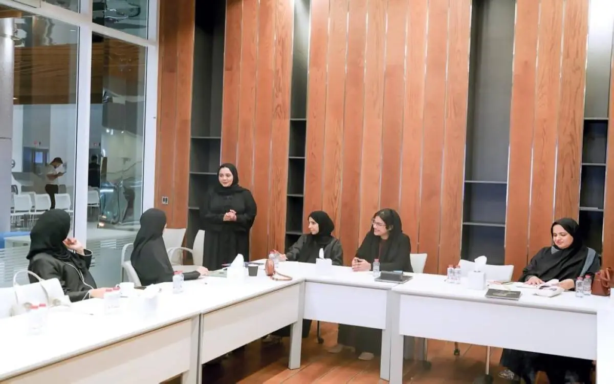 فنانون يحولون قصص الأطفال إلى مشاهد حية في دبي