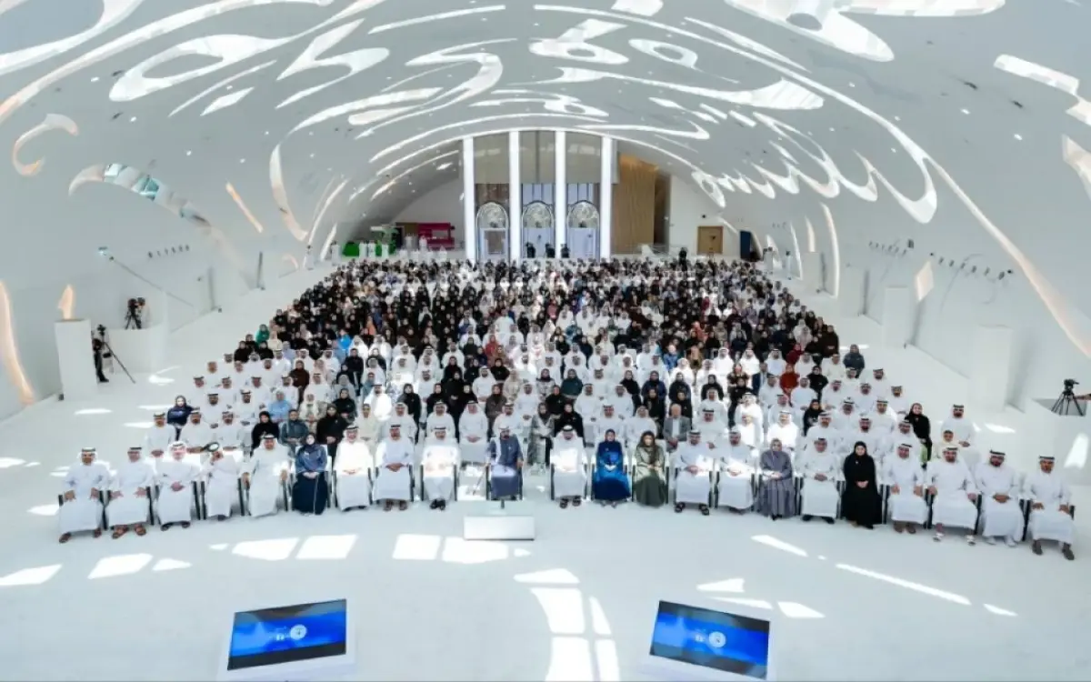 محمد بن راشد يوصي فريق عمله بأن تكون حكومة الإمارات الأفضل عالمياً