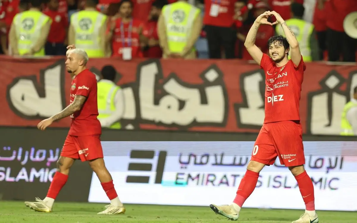 سردار يحسم النصر لأهلي دبي