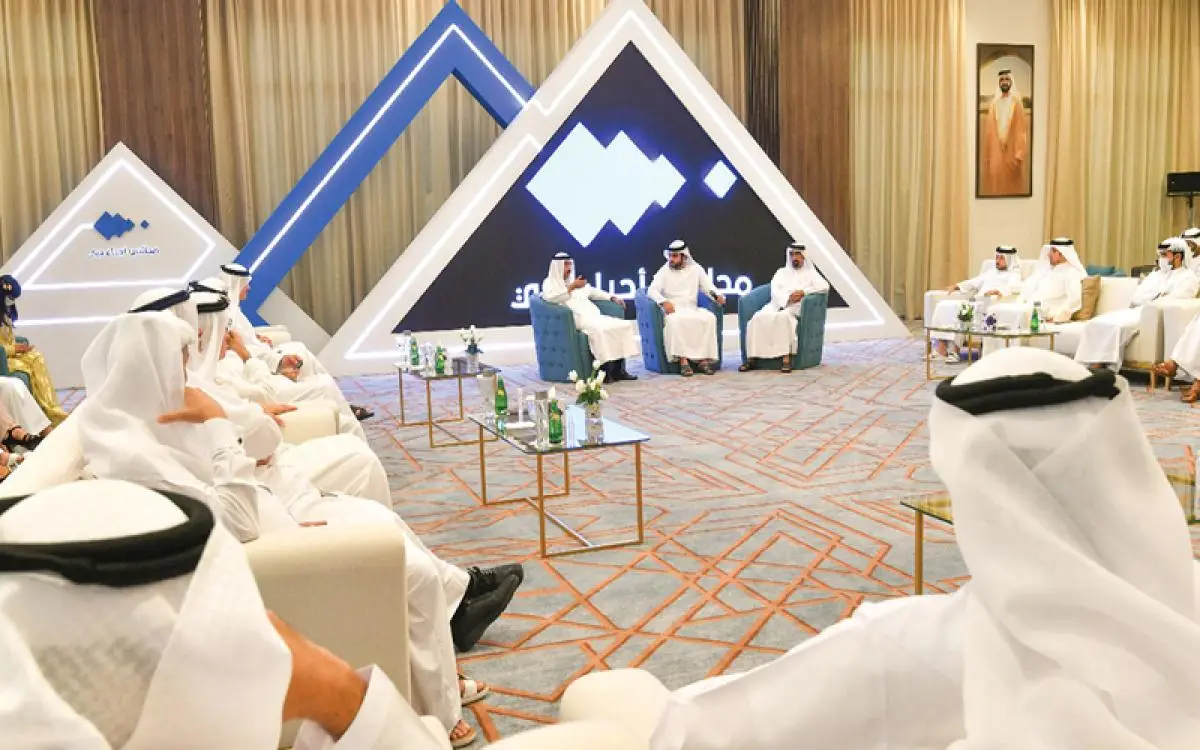 مجالس الأحياء في دبي تتحول إلى عيادات نفسية مجانية