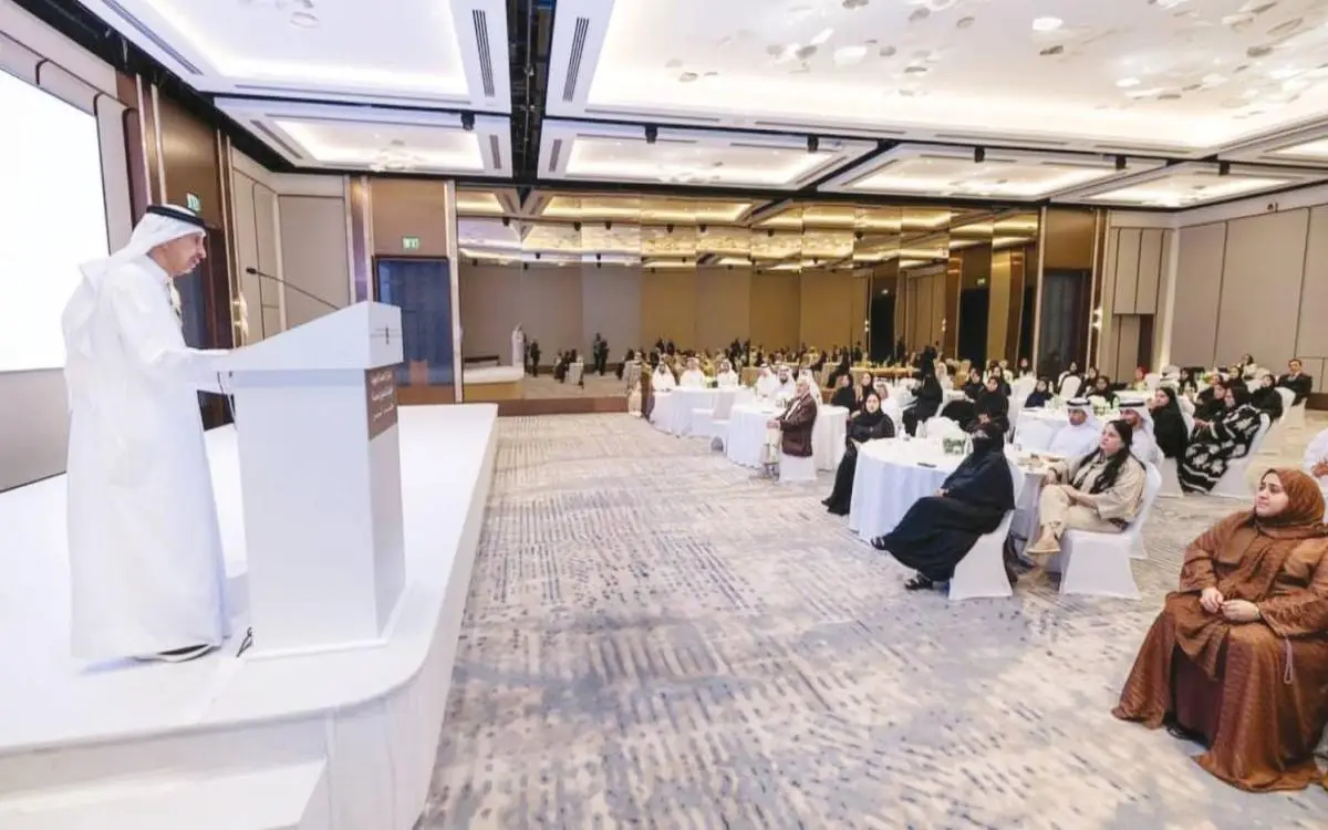 الإمارات تتوج عام المجتمع بـ "خلّك قريب"