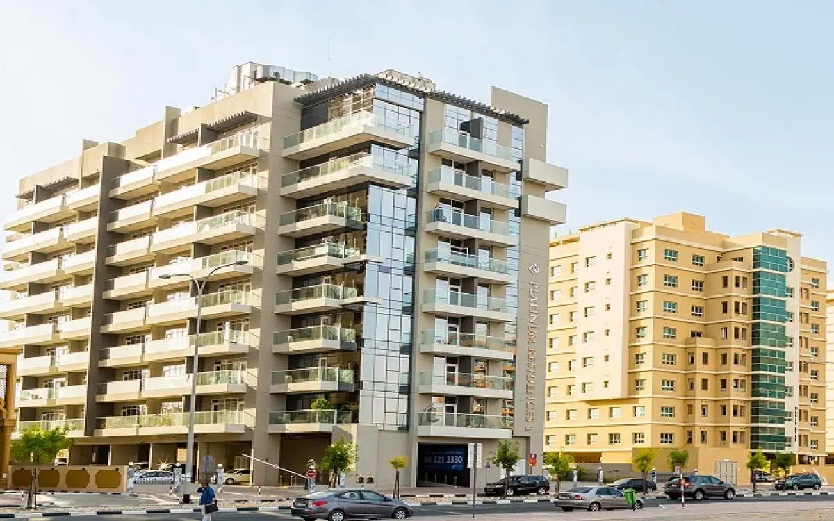 "حارة جديدة" في دبي تضاعف استيعاب السيارات