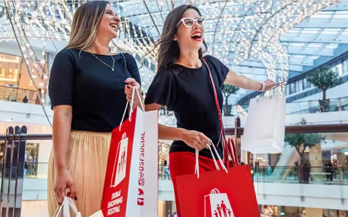 "مشاعر" الجيل زد تحرك سوق الهدايا في الإمارات