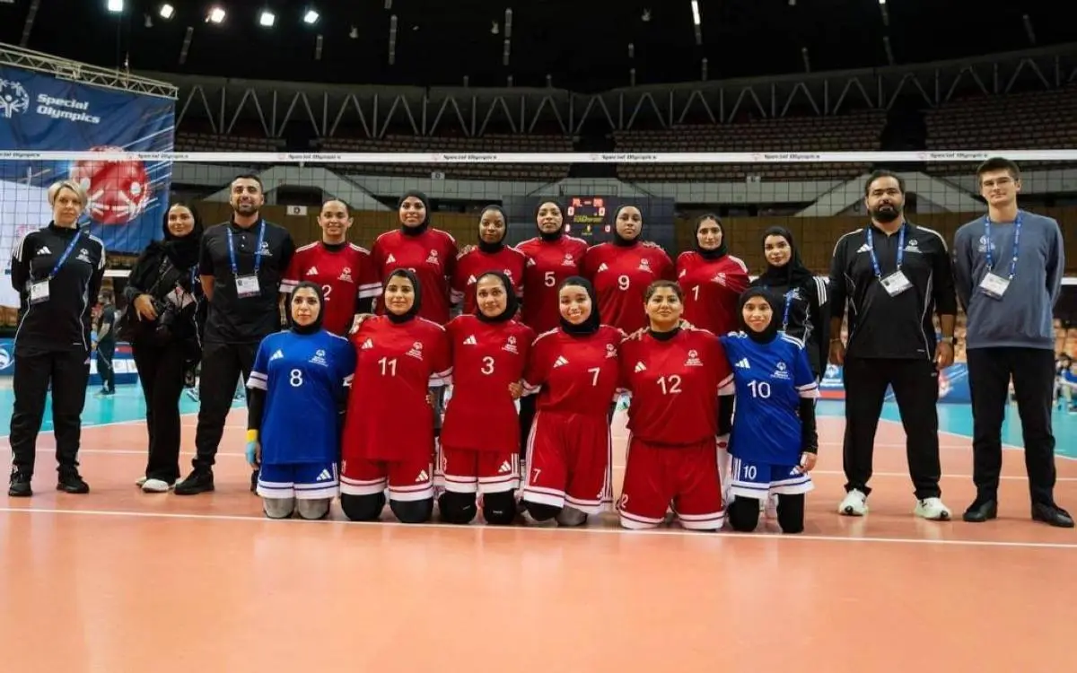 "صاحبات الهمم" الإماراتيات يفوزون بمباراة الطائرة