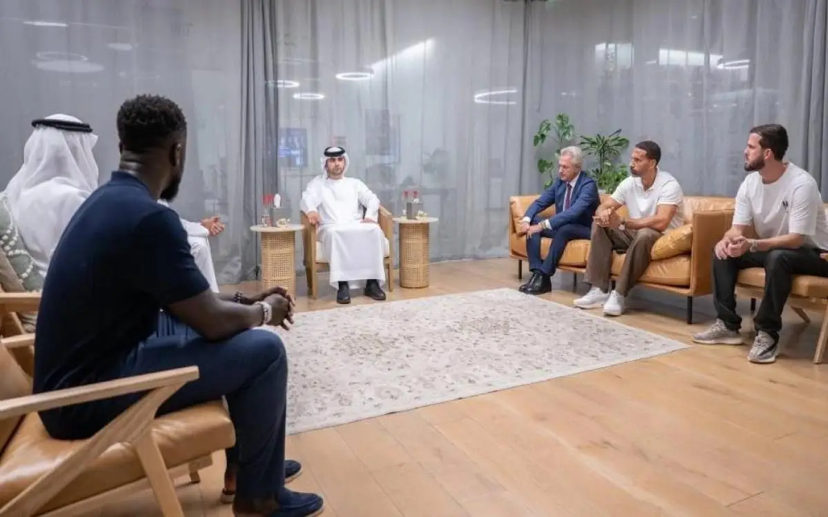 نجوم من برشلونة وريال مدريد في خطة تطوير أندية دبي