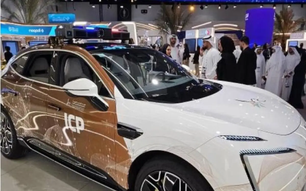 دبي تكشف مخالفي الإقامة من "نظرة" واحدة