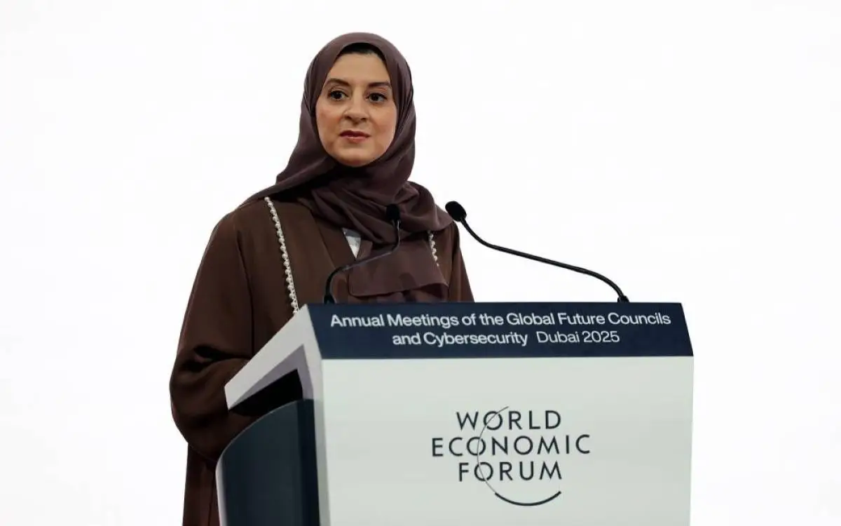 الهاشمي: الإمارات تتجاوز التخطيط التقليدي إلى "تعدد السيناريوهات"