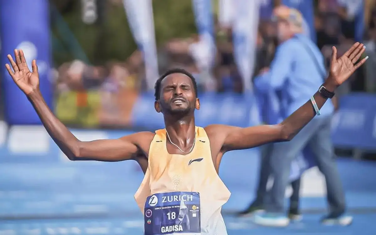 تعرف على مشاهير العدائين في ماراثون دبي 2026