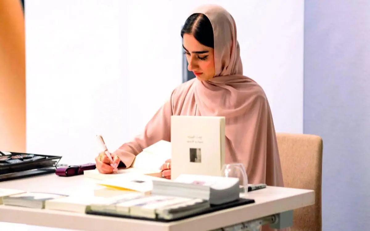 "بيت لبيت" ينسج حكايا خور دبي العتيقة