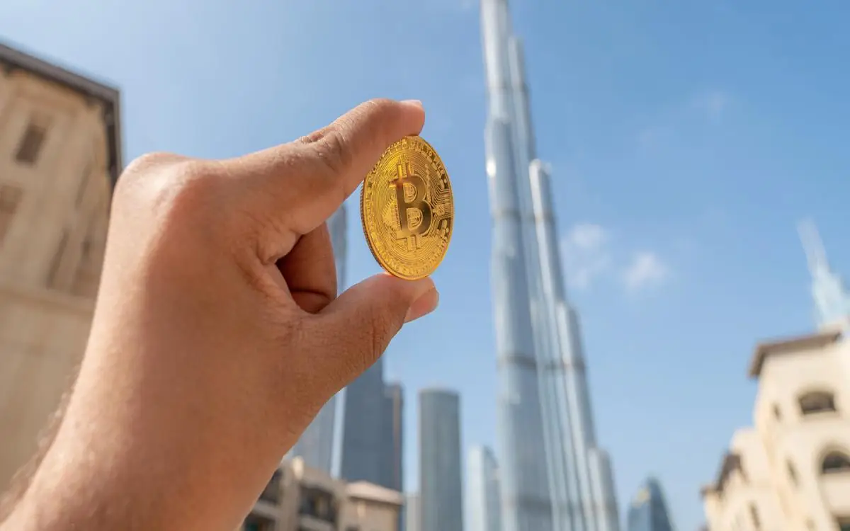 دبي توضح شروط ترخيص تنظيم الأصول الافتراضية وأولها "الورقة البيضاء"