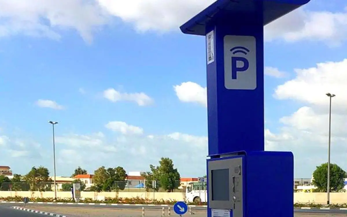 مواقف بدرهمين في دبي و"باركن" تستعد للطوابق