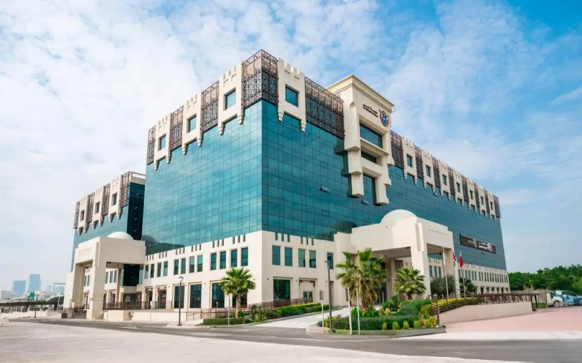 محاكم دبي تسعد المتعاملين في مكان جديد