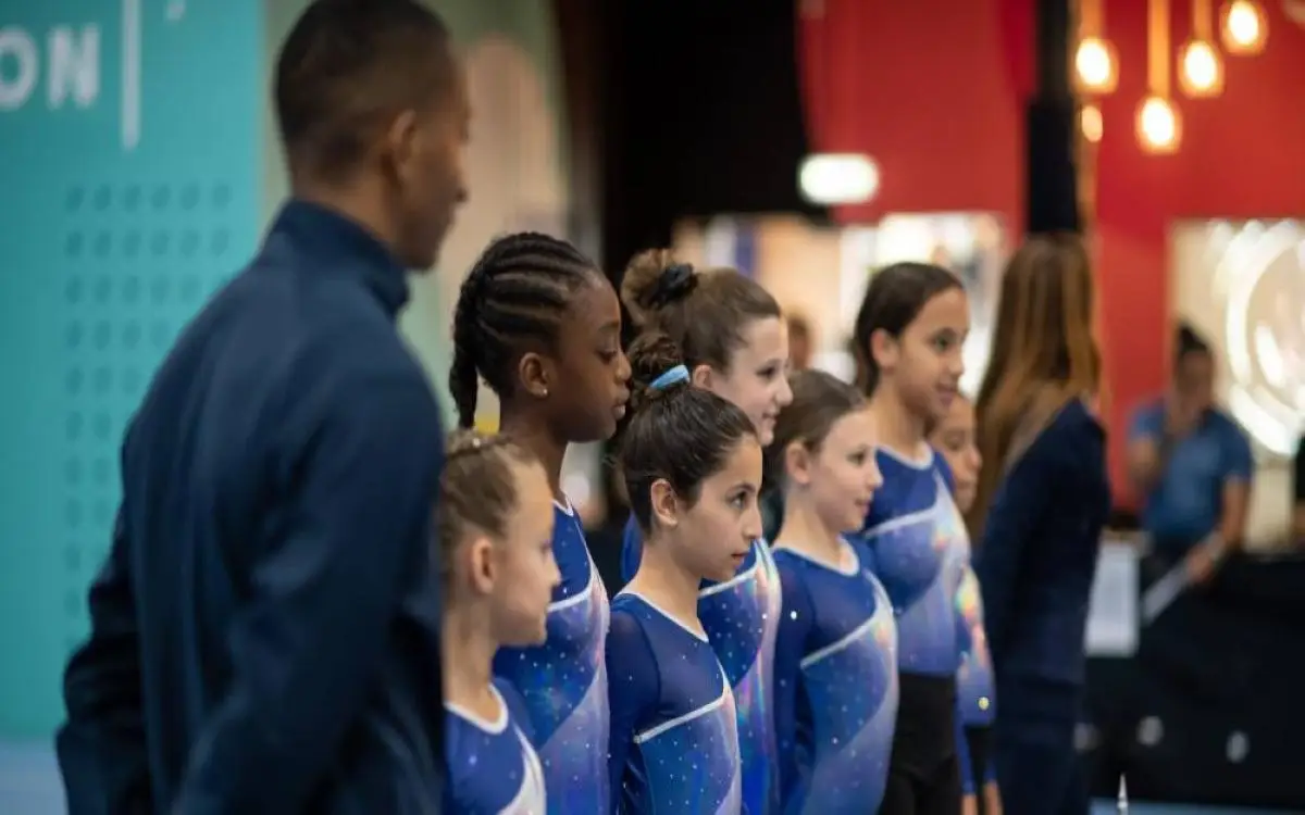 17 أكاديمية جمباز تستعرض مواهبها في دبي