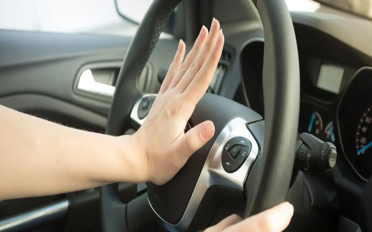 رادارات شرطة دبي تكنس الضجيج