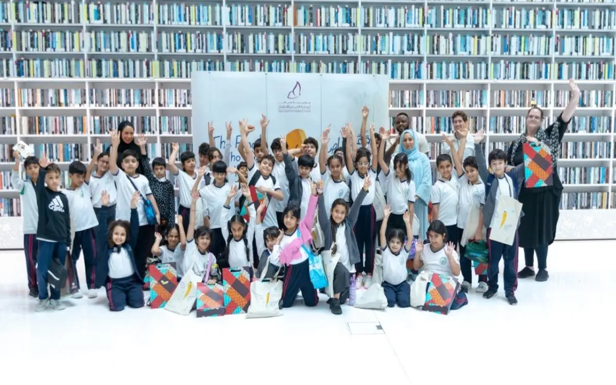 أطفال دبي يتفاعلون 4 أيام مع قلم رصاص