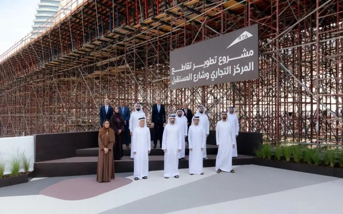 حمدان بن محمد يتفقد مشروعاً يختصر رحلات دبي و"أنفاقاً ثقافية"