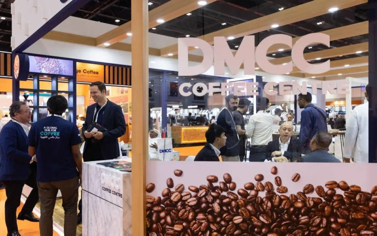 3 مزادات قهوة في دبي بدءاً من تقنيات "التحميص"
