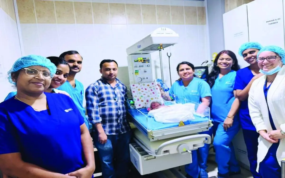 الإمارات توثق لحظة خروج مواليد 2 ديسمبر للحياة