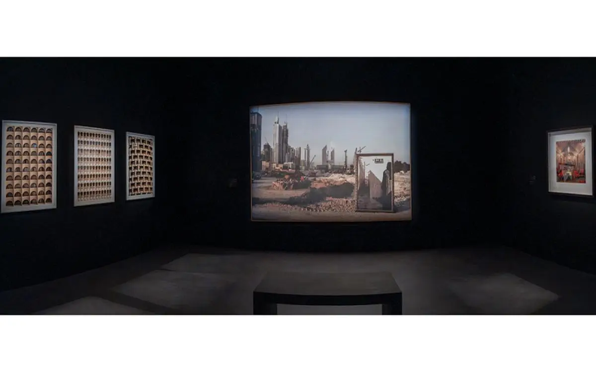 «شهود التغيير».. 5 عقود من الهوية الفنية الإماراتية