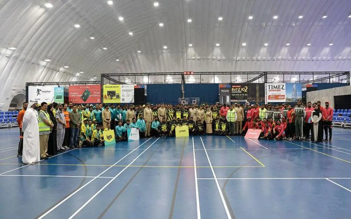 سائقو التوصيل "يلعبون" مع شرطة مرور دبي