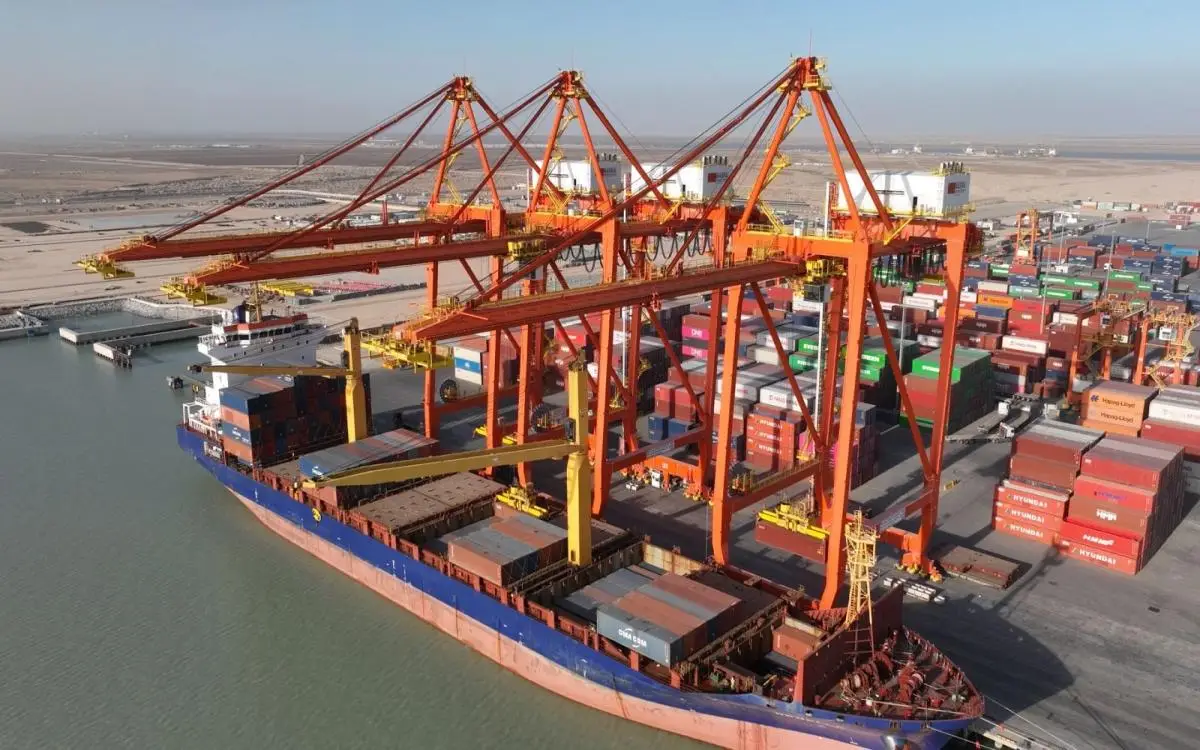 36 ساعة فقط تفصل دبي عن أم قصر بحراً!