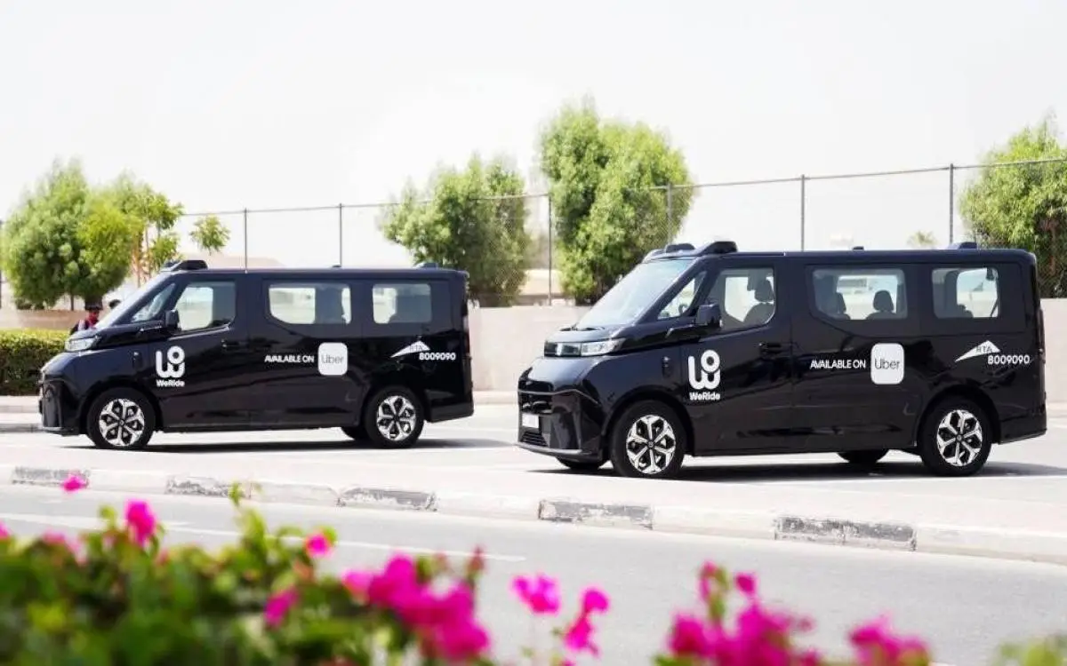 منطقتان مبدئياً.. كيف تطلب "روبوتاكسي" دبي خطوة بخطوة؟